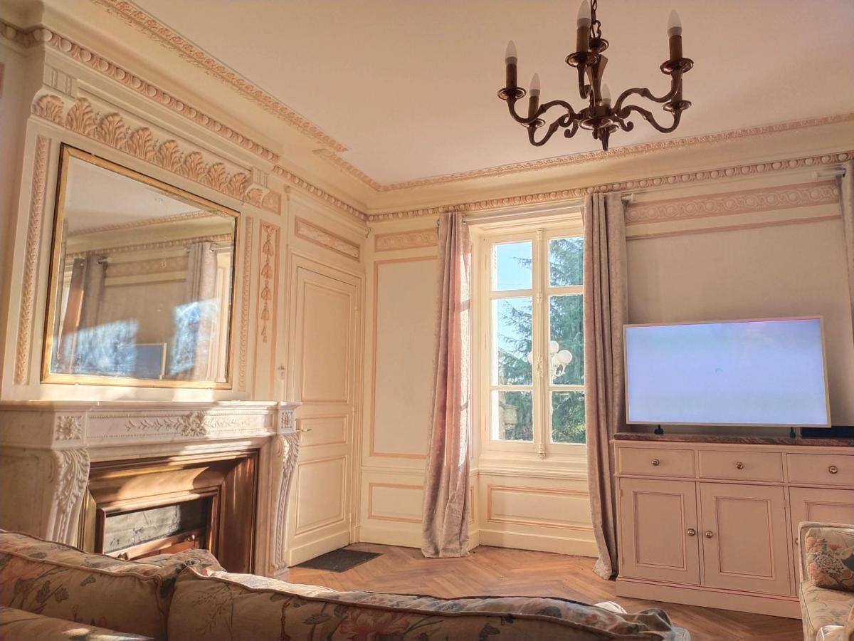 Chateau Begot Lansac  Eksteriør bilde